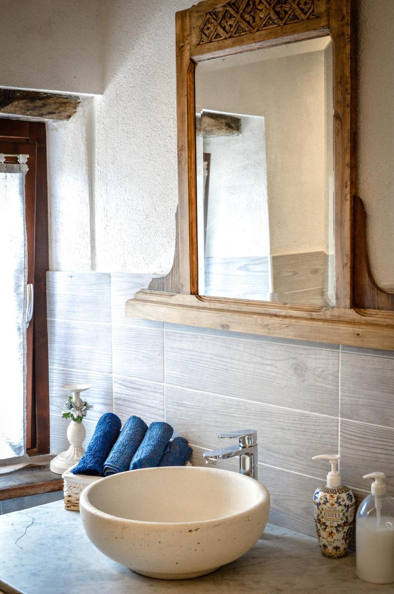 Chalet In Pietra E Legno Con Caminetto Inverso Pinasca Dış mekan fotoğraf