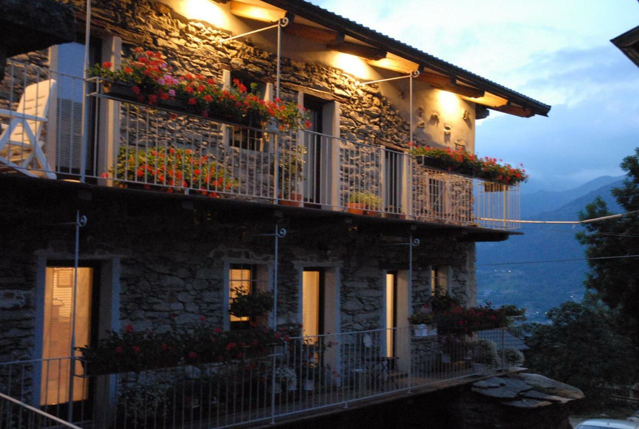 Chalet In Pietra E Legno Con Caminetto Inverso Pinasca Dış mekan fotoğraf